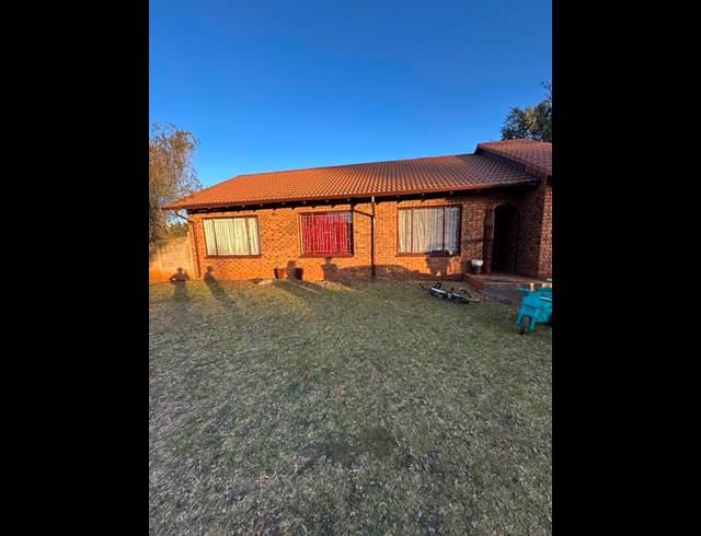 3 BEDROOM HOUSE FOR SALE IN NEW STATE AREA